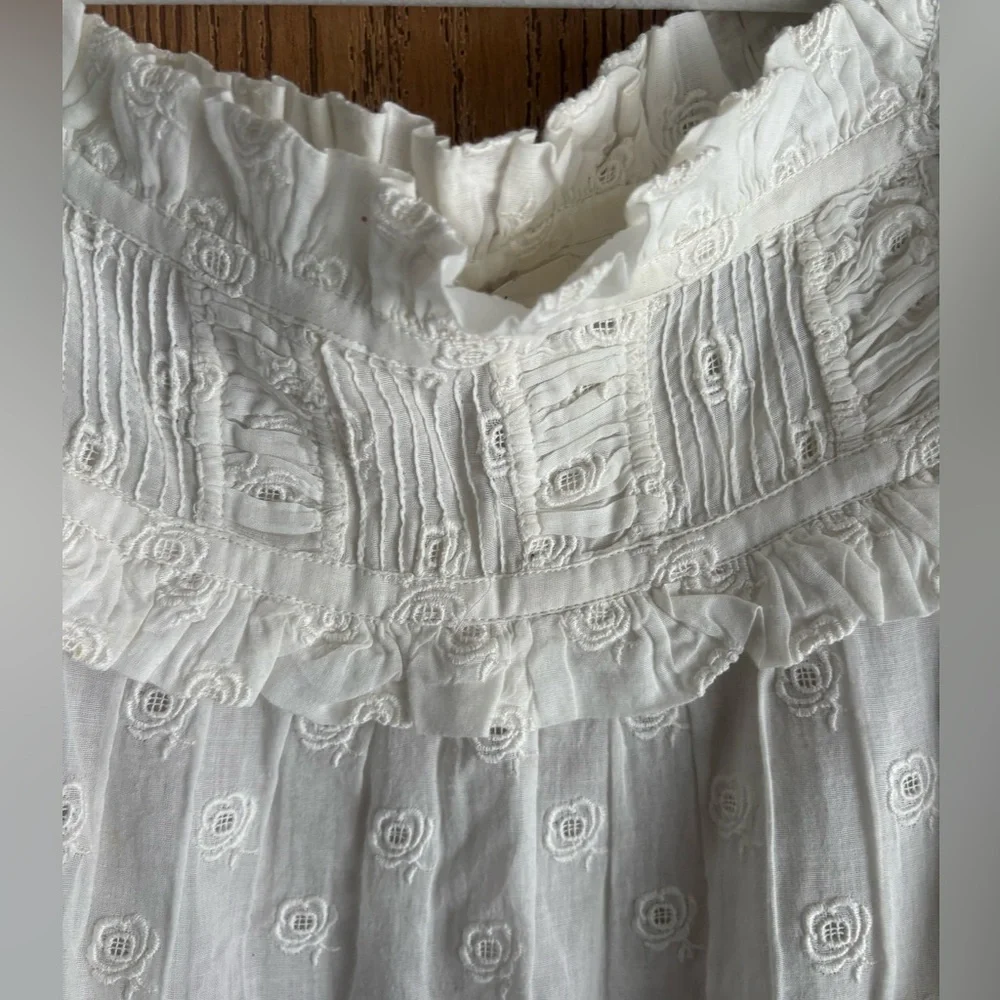 Doen Embroidered White Frances Top - Picture 3 of 5